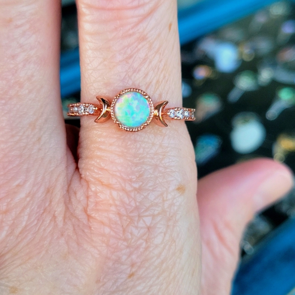 💍2 for $20 Fragrant Jewels Celestial Opal Moon Ring